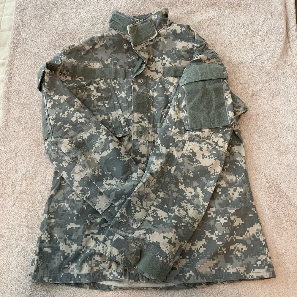 US Army Jacket Mens Small Regular Digital Camo Military Combat Uniform